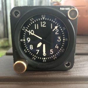 Waltham ABU-11/A aircraft clock